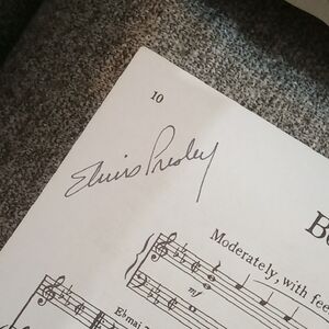 Elvis Presley Autograph